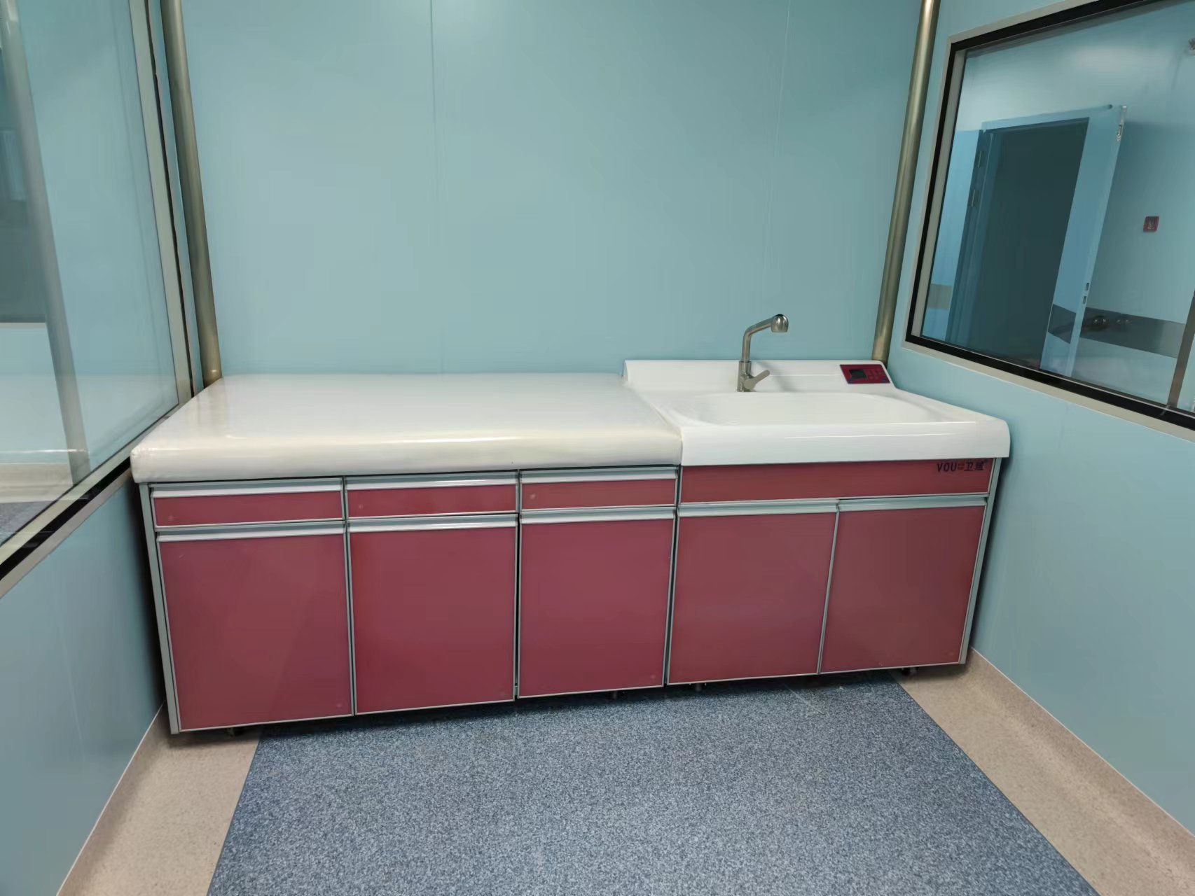 洗出健康，游出快樂——嬰兒洗浴設(shè)備